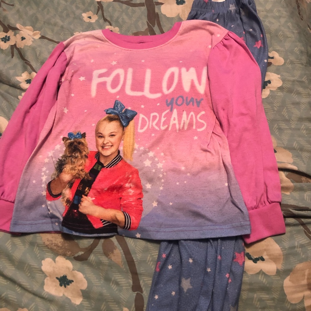 6 for $15 girls Jojo medium pajamas